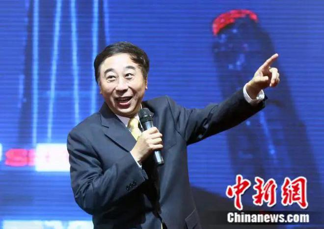 冯巩当选新一届中国曲艺家协会主席