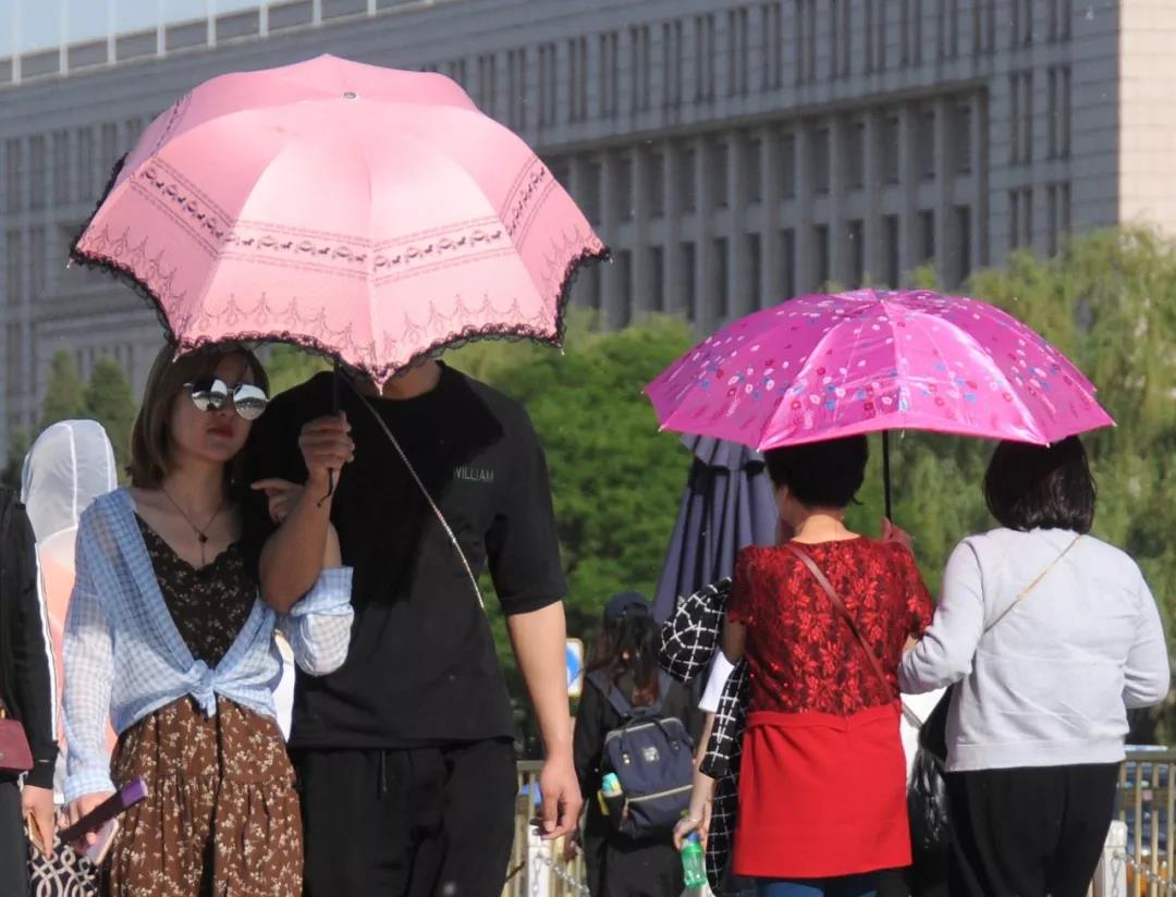 北方高温发力35℃+范围迅速扩展 南方降雨频繁来扰