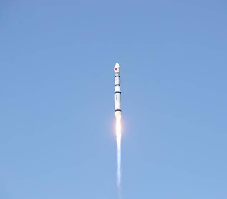 长六火箭成功送试验二十五号卫星入轨