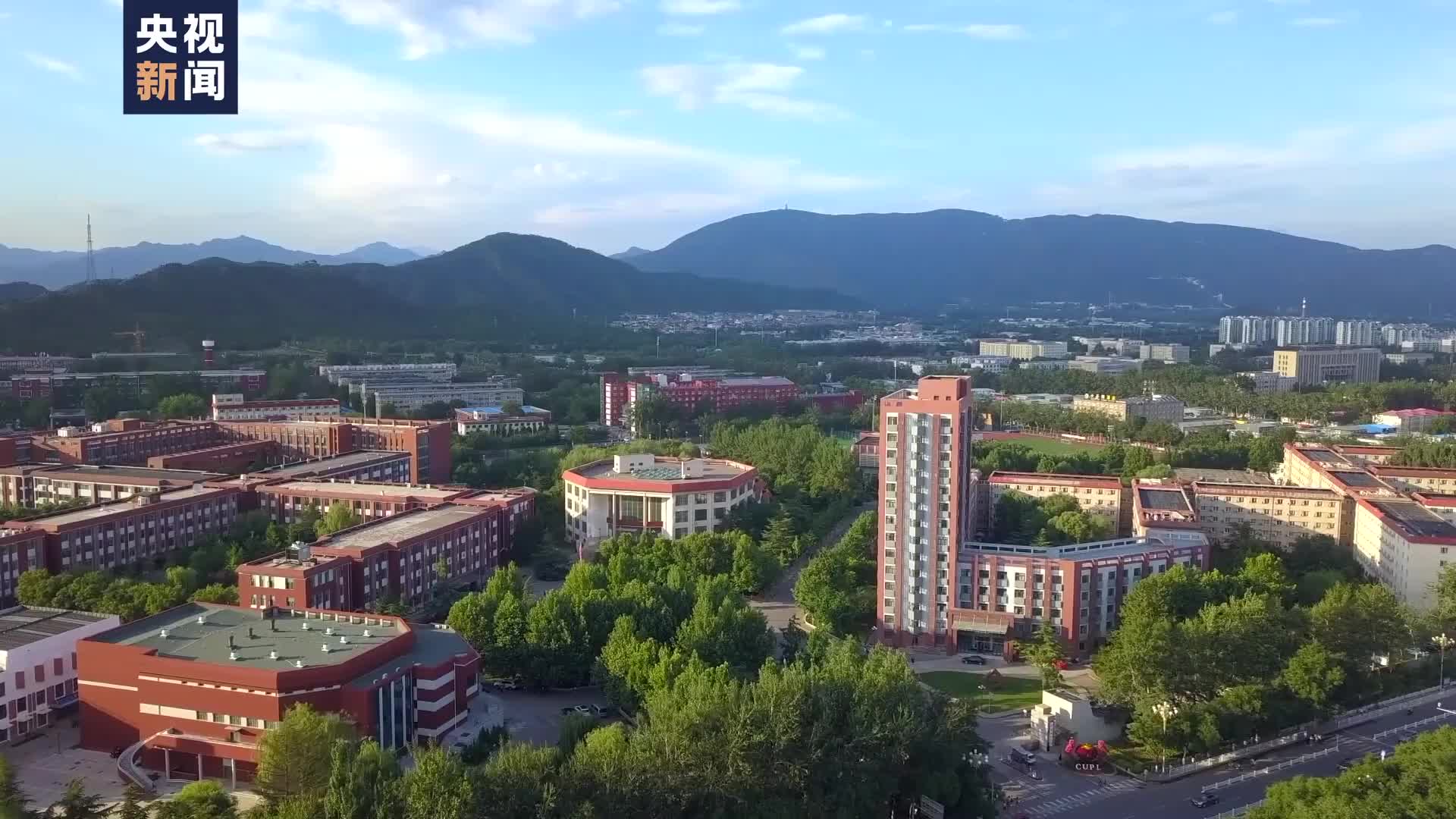 青年朋友的引路人
