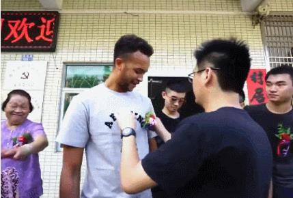 从安德森到李凯尔，中国男篮为何选中了他？