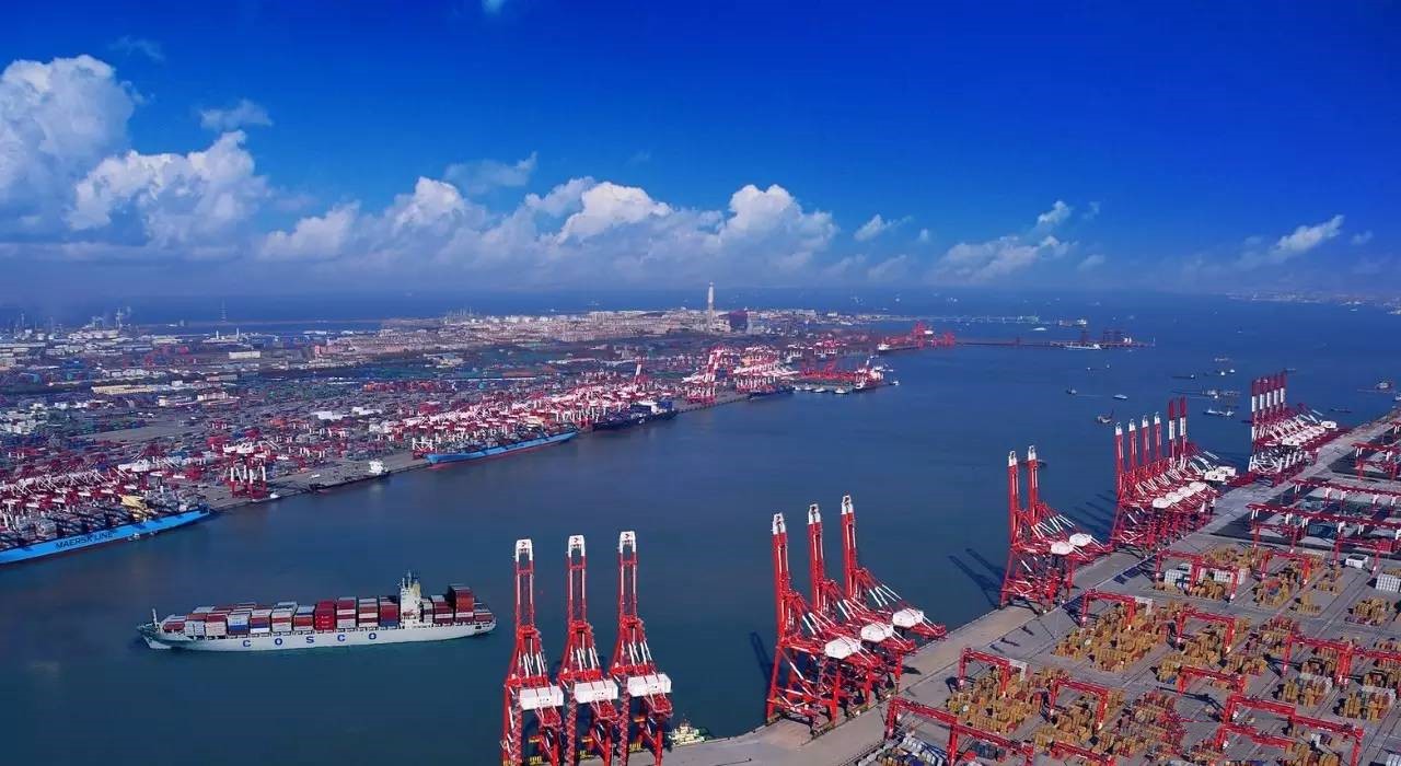 今年上半年长江经济带运输船舶靠港使用岸电量同比增长63%