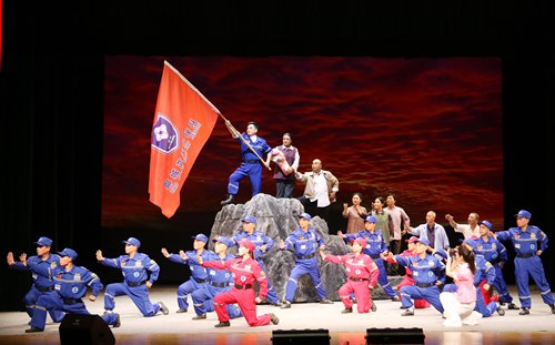 东昌府区举办庆祝“八一”建军节红色戏曲专场演出活动