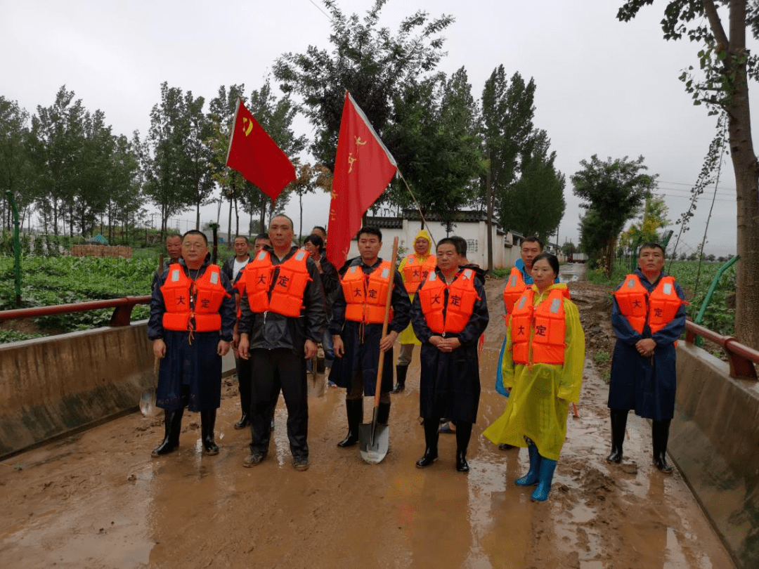 闻“汛”而动 “志愿红”主动请战