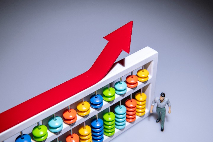 国家能源局：8月份全社会用电量同比增长3.9%