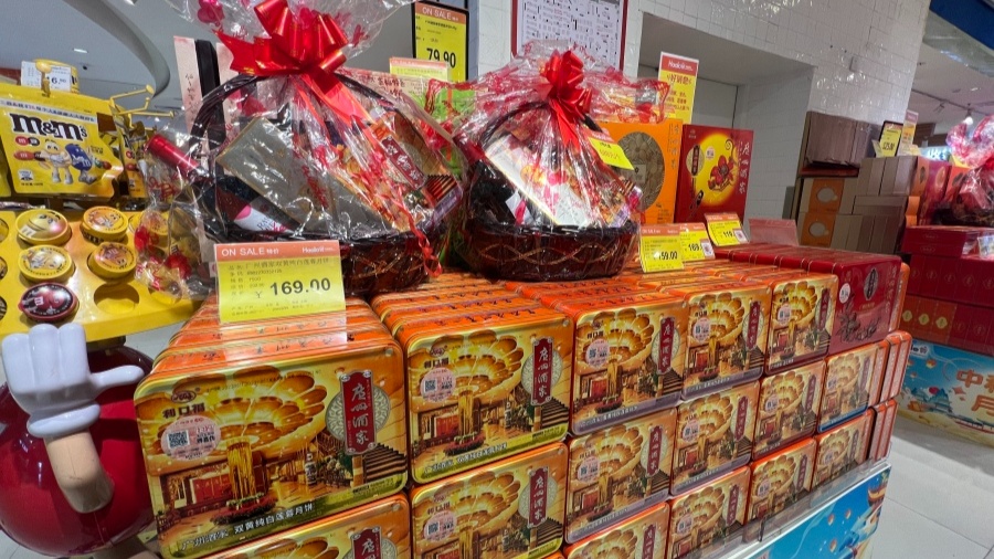 “月饼大战”开启，百元简约月饼走俏