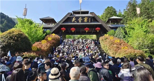 多地晒长假旅游“成绩单”，这个地方创新高