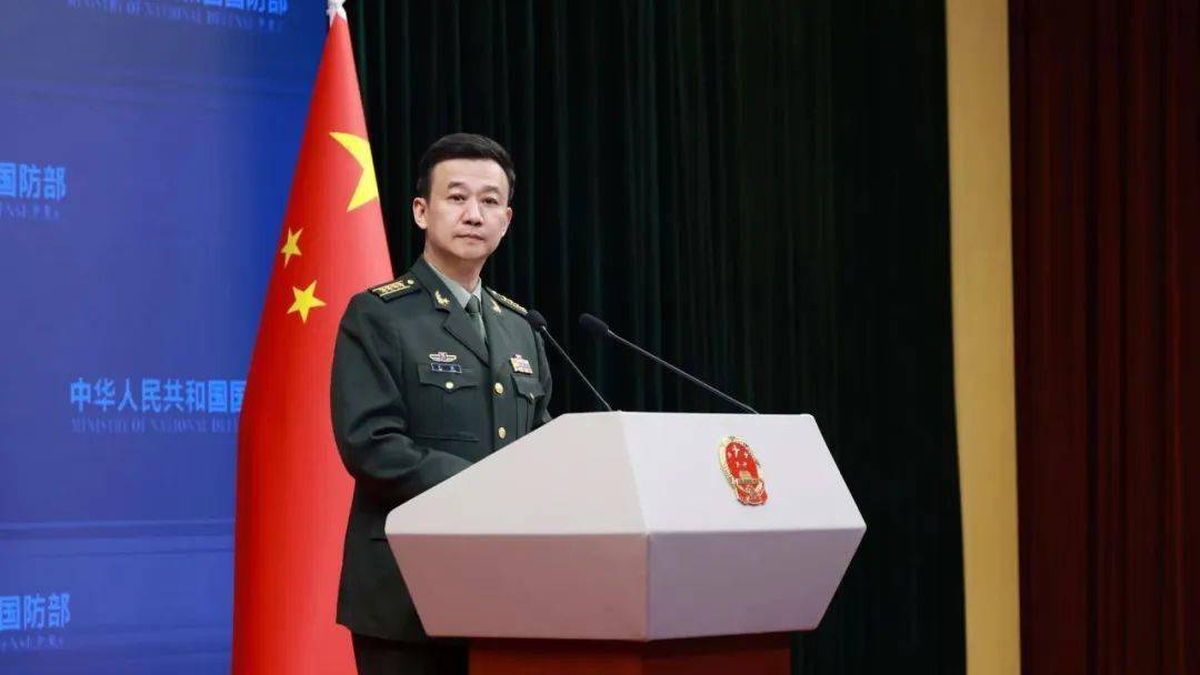国防部新闻发言人就近期涉军问题答记者问
