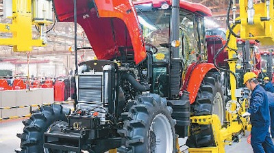 2023年进出口总值达41.76万亿元——中国货物贸易有望保持全球第一
