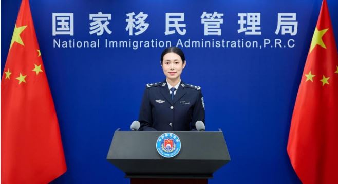 国家移民管理局：2023年共签发普通护照1842.8万本