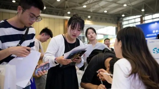 国家统计局调整完善分年龄组失业率统计