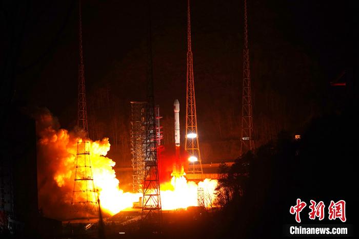 中国成功发射卫星互联网高轨卫星