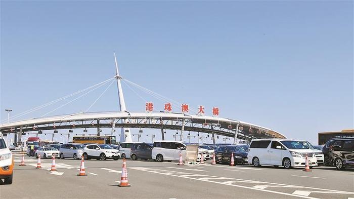港珠澳大桥出入境车辆突破千万辆次