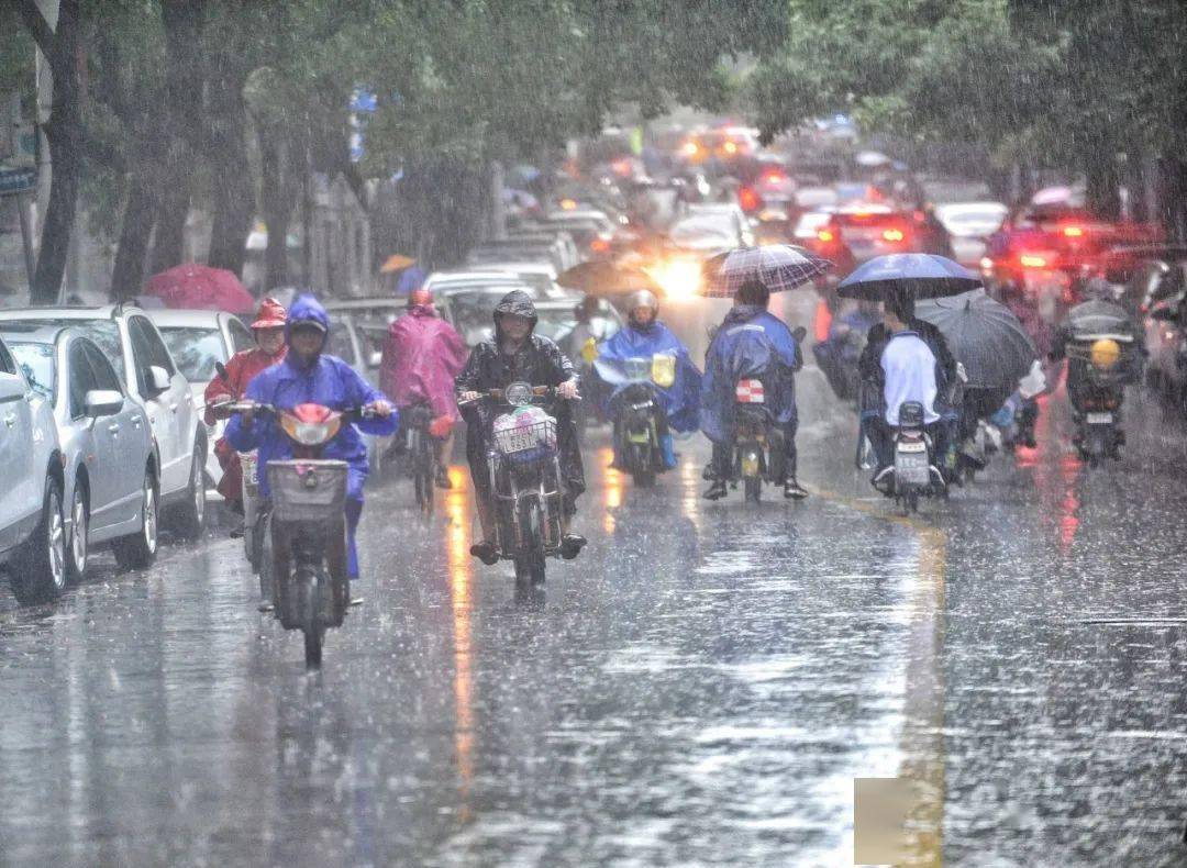 海南未来三天多雷阵雨出没 局地有大雨到暴雨