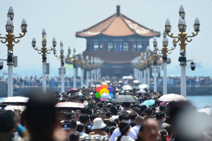 夏日文旅持续火热 消费市场迸发崭新活力