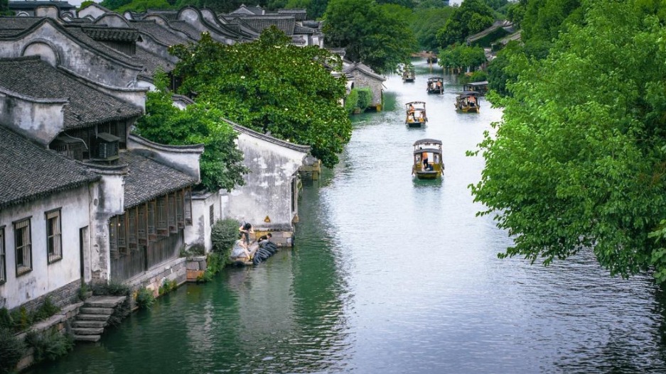 乌镇开启古镇消夏节