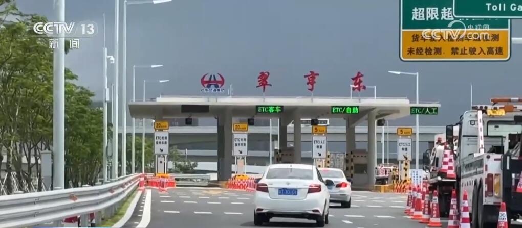 深中通道车流量保持高位运行 交警部门全力做好保畅通保安全工作
