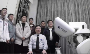 机器人卫星远程肝癌手术在拉萨实施