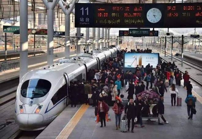 2025年春运全国铁路发送旅客超3亿人次