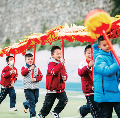 新学期，多地明确中小学生综合体育活动时间——  每天2小时，为成长加油