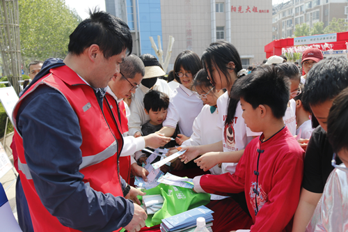2025聊城市“齐鲁阅读季”系列阅读活动启动仪式暨东昌府区全民阅读推广成果展举行