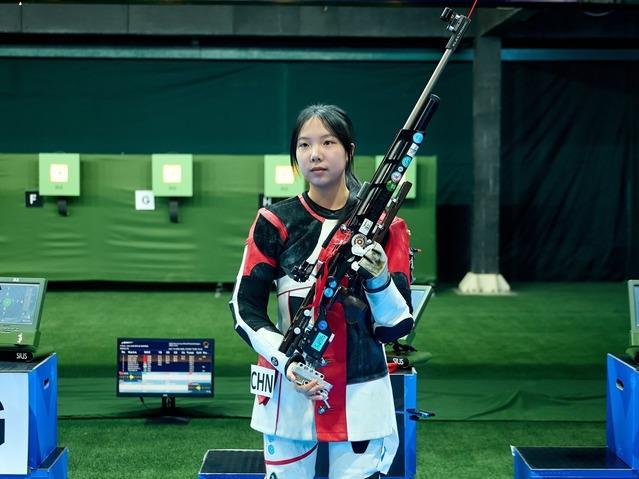追光丨这个四月，他们射落九个世界杯冠军