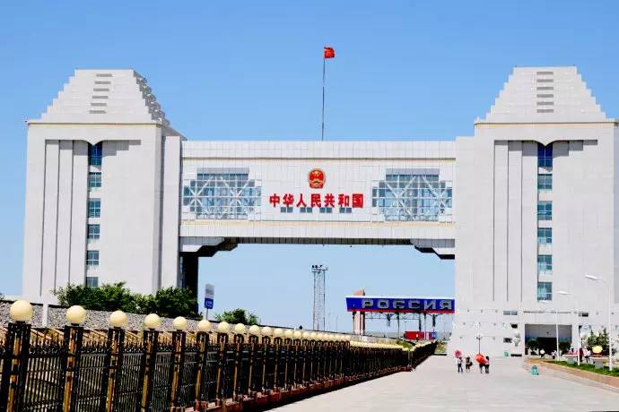 用青春护佑山河无恙 国新办就“守护国门边境 服务开放发展”举行中外记者见面会