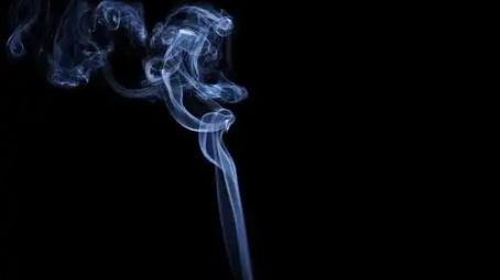 一次性电子烟比传统香烟毒性更大