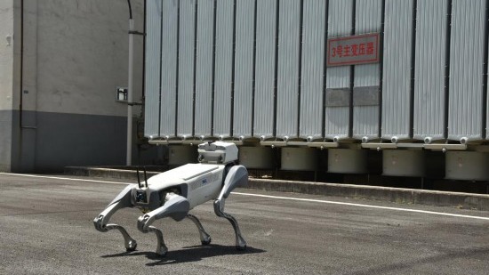 机器狗、无人机、大模型 新技术应战高温保供电