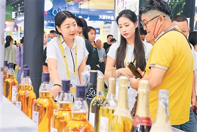 对不合格产品及时下架、召回、处罚——  保健食品抽检合格率超99%