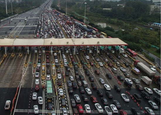 “十一”黄金周道路旅客运输量预计5.6亿人次