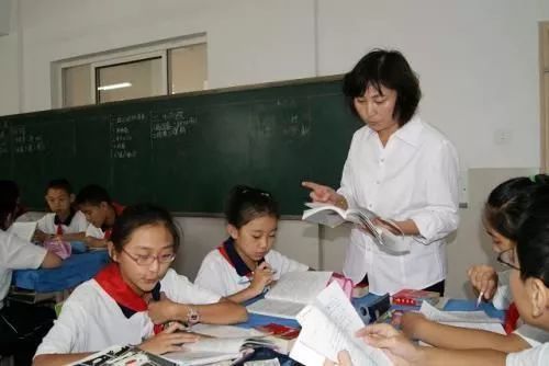 国家再明确：逐步实现义务教育教师平均工资不低于当地公务员