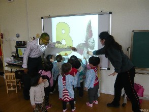 面对“黑外教”乱象必须利用法律利剑斩断利益链