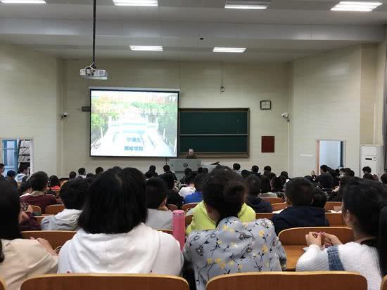 这些专业被不少高校撤销，已经没有“钱途”了，考生要谨慎报考