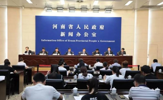 河南筹措36亿元为教师发放补贴