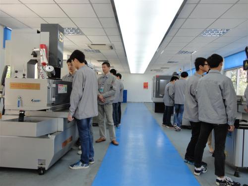 北京市两年培养1万名企业新型学徒