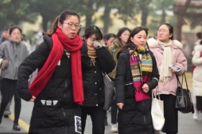 普通高校大学生的向上之路是否越走越窄