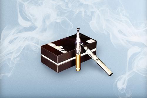 青少年吸烟率显著上升